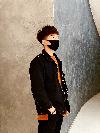 東